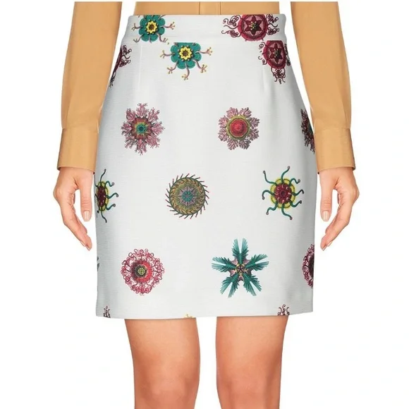 Frankie Morello White Skirt with Colorful Motifs - Picture 2 of 3